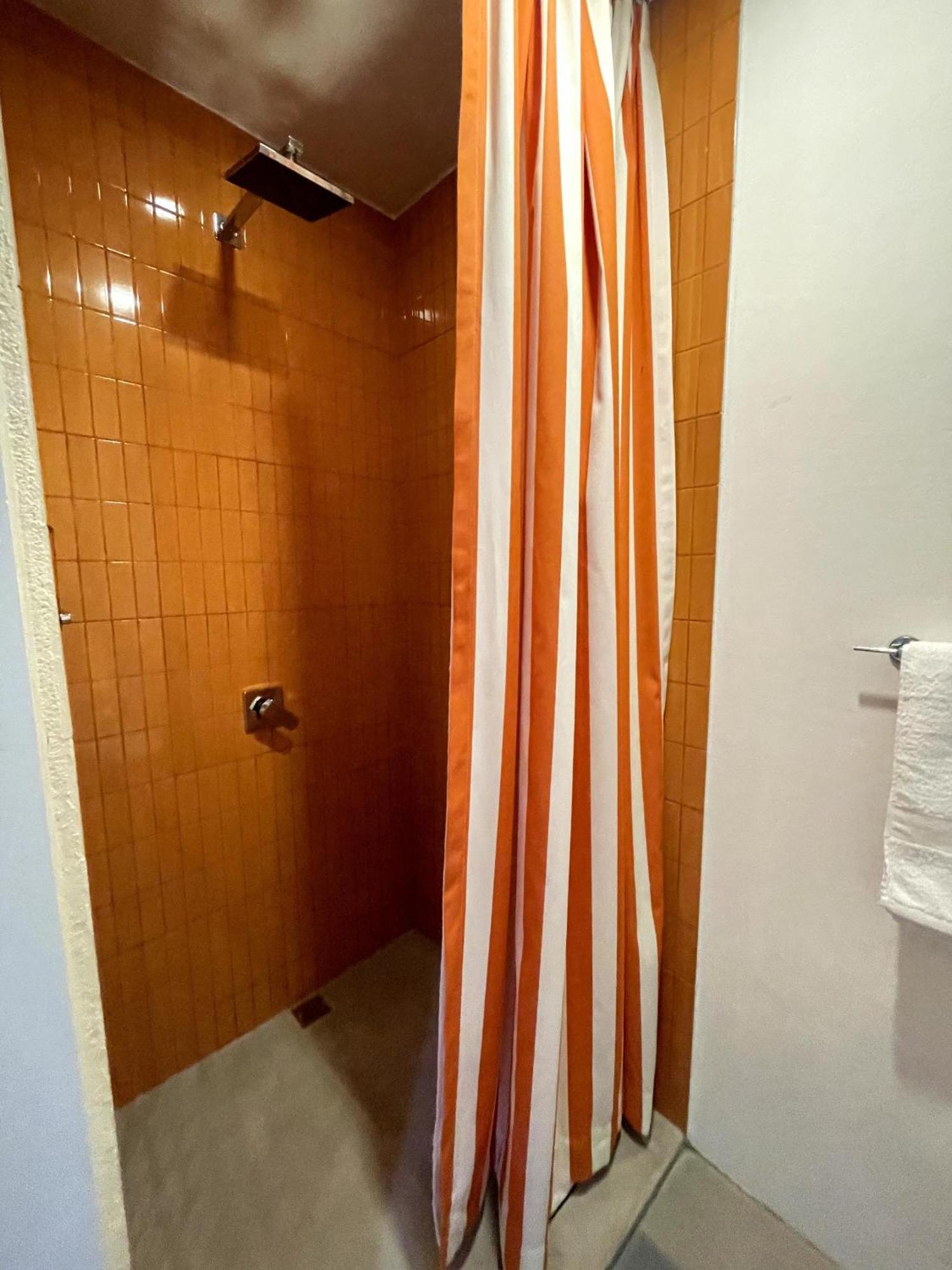 Nina'S - Juan Santamaria Hotel Alajuela Ngoại thất bức ảnh