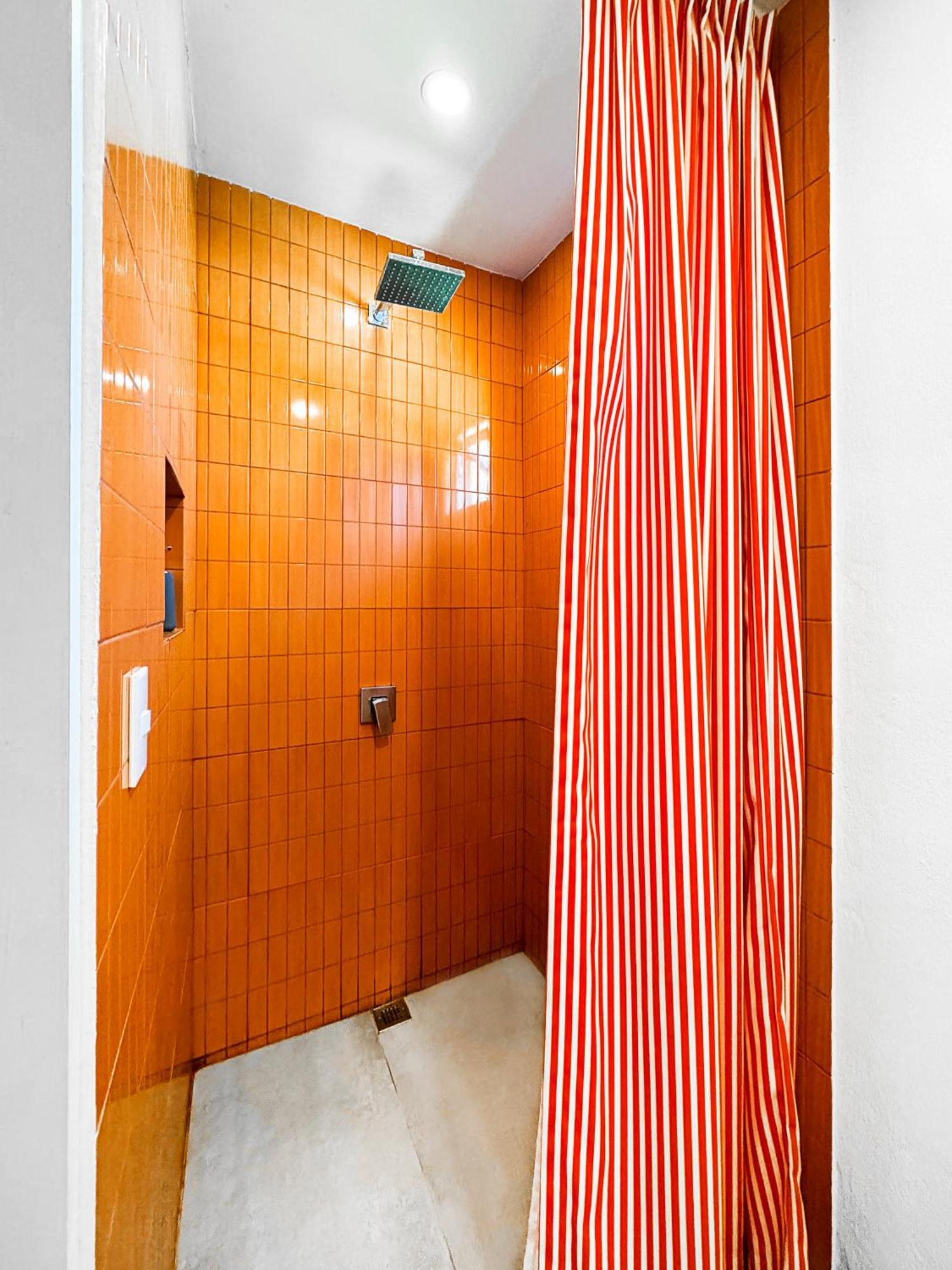 Nina'S - Juan Santamaria Hotel Alajuela Ngoại thất bức ảnh